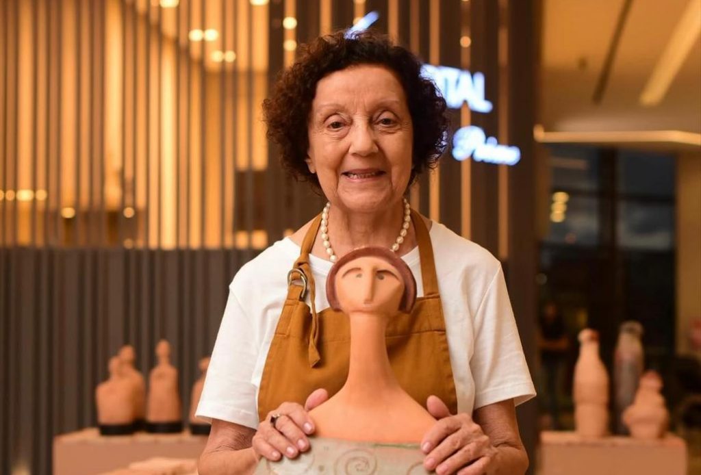 Mês da Mulher: Exposição reúne oito artistas no Espaço Arte Brasil, em João Pessoa