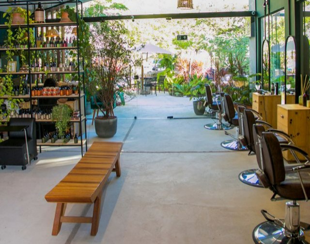 Marianne Mota Hair Studio Green celebra Dia da Mulher com promoção especial para clientes que forem em dupla