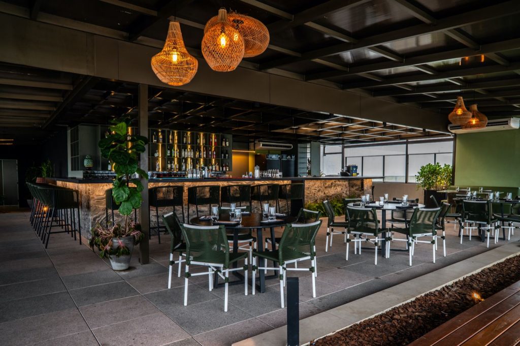 Sea Rooftop, no Bessa, divulga programação musical da semana com atrações ao vivo em João Pessoa