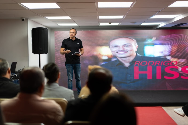 Tenda chega a João Pessoa e anuncia nova regional em evento com autoridades e imprensa