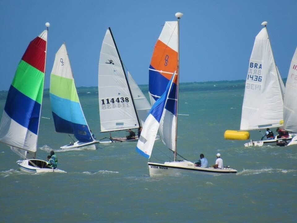 Vela estreia no Paraíba World Beach Games com competição, aulas gratuitas e passeio náutico noturno