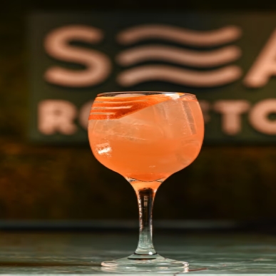 Drinks autorais elevam coquetelaria no Sea Rooftop, em João Pessoa