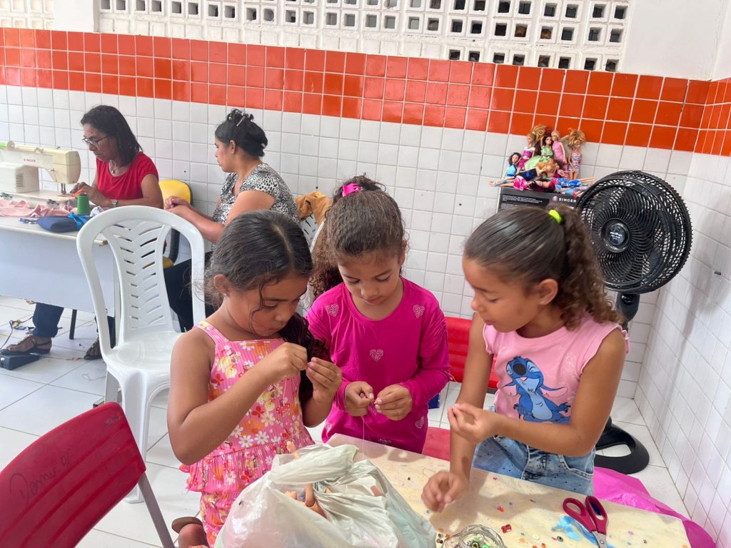 Milagre Sertão leva aprendizado e criatividade para crianças de Serrote Baixo