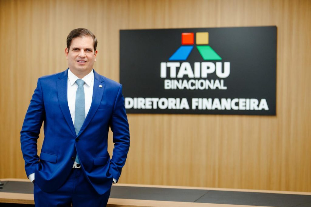 Da ANEEL à Itaipu, paraibano André Pepitone defende cooperação ibero-americana como caminho da nova energia