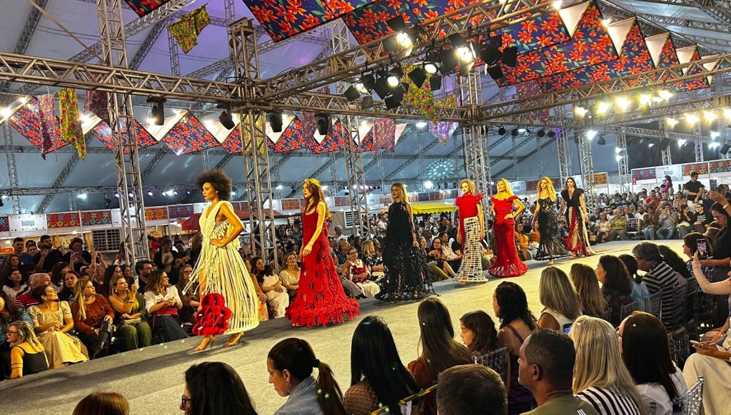 Salão do Artesanato Paraibano supera R$ 3 milhões em vendas e encerra edição com desfile-conceito