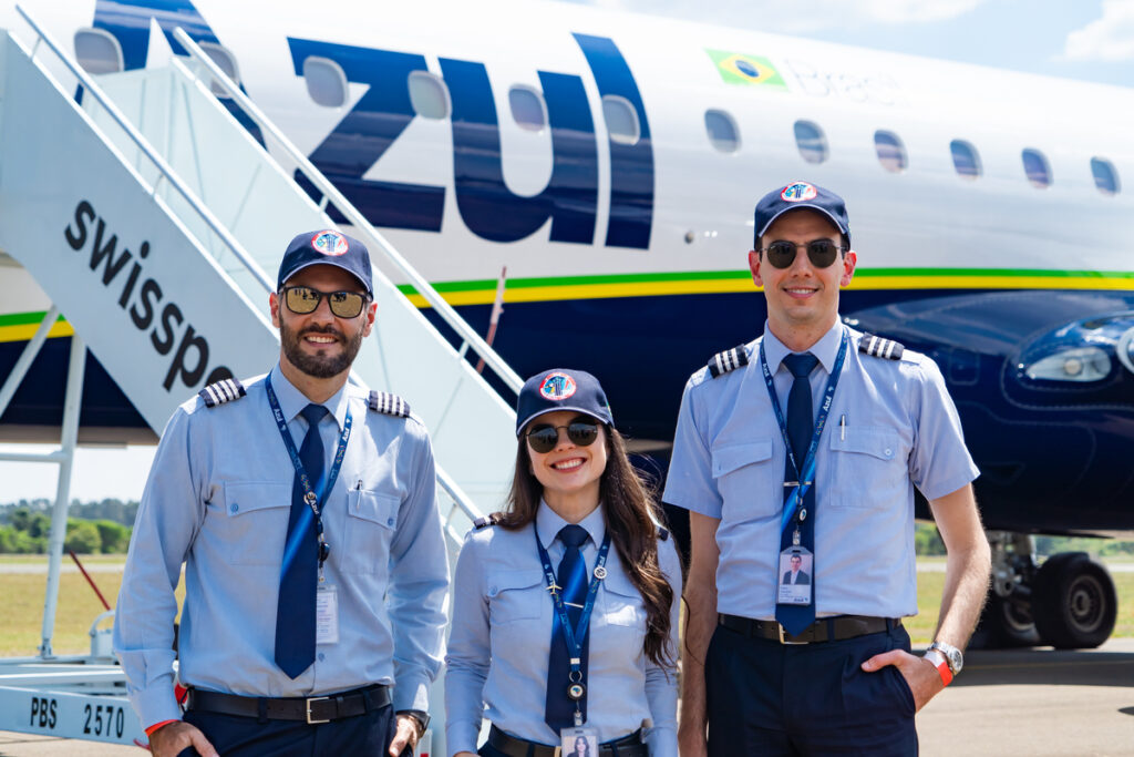 Azul amplia plano de contratações e prevê mais de 400 vagas para pilotos até o fim de 2026