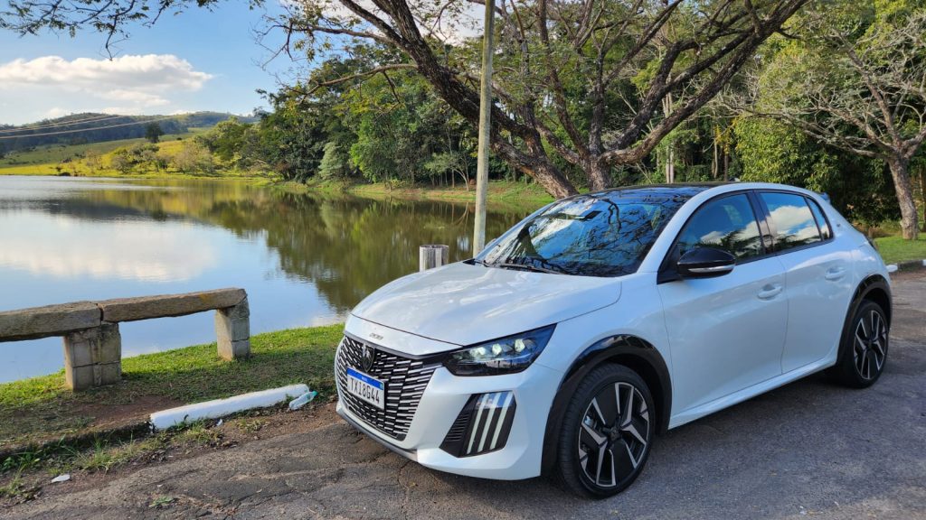 Paraíba Auto Total: Peugeot 208 2026 tem conjunto de soluções voltadas ao uso cotidiano