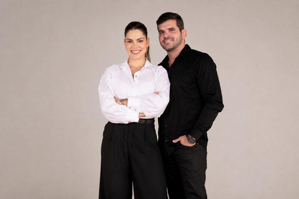 Casal transforma experiência na área da saúde na maior franquia de cuidadores da América Latina