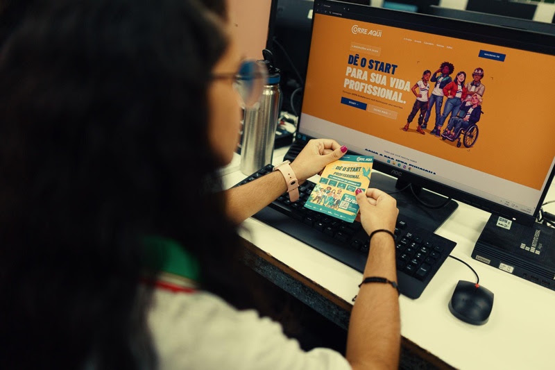 AeC oferece novas oportunidades profissionais para jovens nordestinos usando a tecnologia